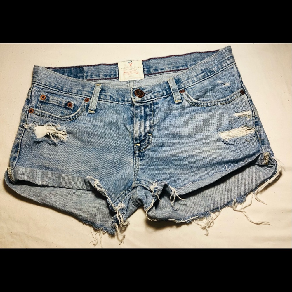 American Eagle distressed shorts
